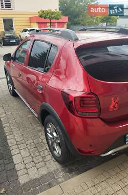 Хэтчбек Renault Sandero StepWay 2020 в 