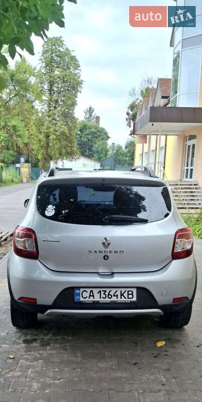 Позашляховик / Кросовер Renault Sandero StepWay 2015 в Умані фото 8 Позашляховик / Кросовер Renault Sandero StepWay 2015 в Умані