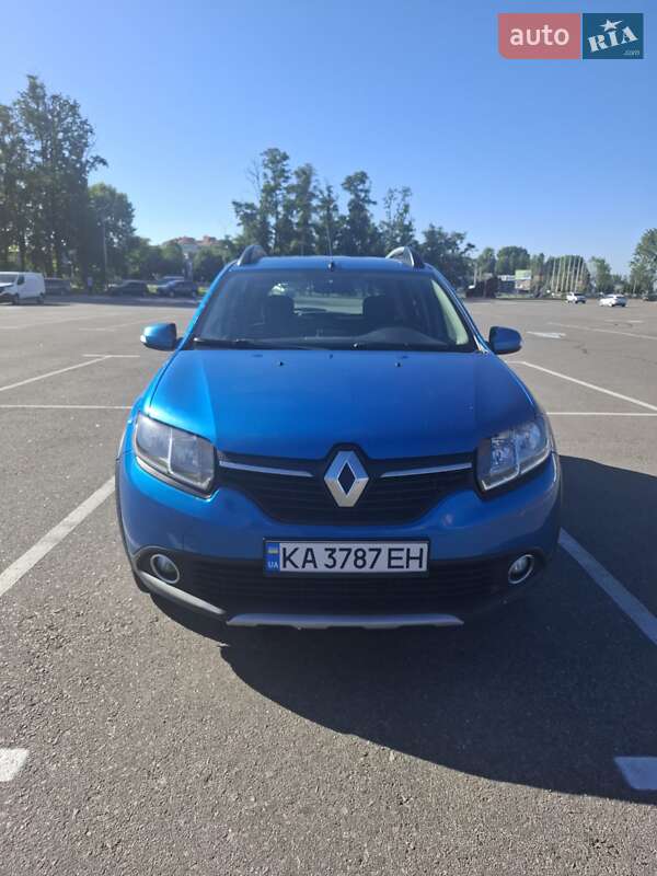 Внедорожник / Кроссовер Renault Sandero StepWay 2013 в Киеве