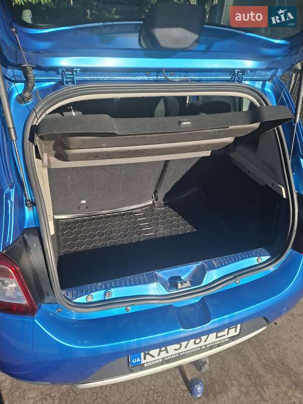 Внедорожник / Кроссовер Renault Sandero StepWay 2013 в Киеве