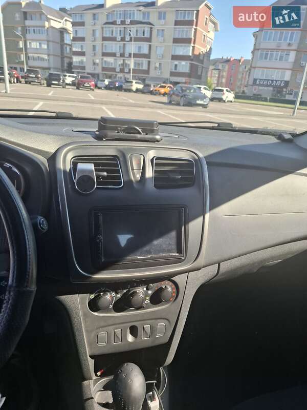 Внедорожник / Кроссовер Renault Sandero StepWay 2013 в Киеве