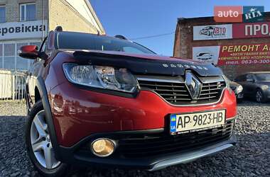 Хэтчбек Renault Sandero StepWay 2016 в Смеле