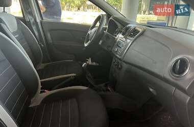 Хэтчбек Renault Sandero StepWay 2017 в 