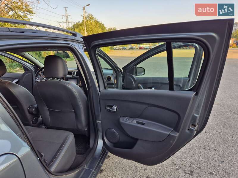 Хэтчбек Renault Sandero StepWay 2017 в Запорожье