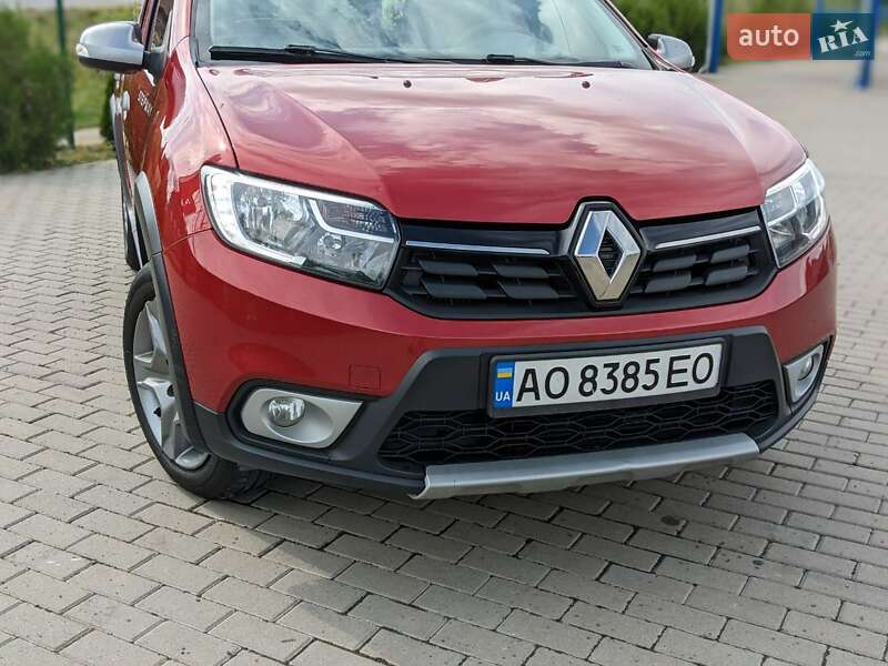 Позашляховик / Кросовер Renault Sandero StepWay 2017 в Мукачевому