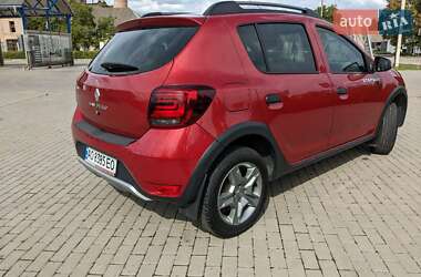 Внедорожник / Кроссовер Renault Sandero StepWay 2017 в 