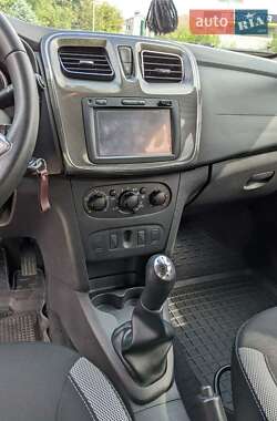 Внедорожник / Кроссовер Renault Sandero StepWay 2017 в 