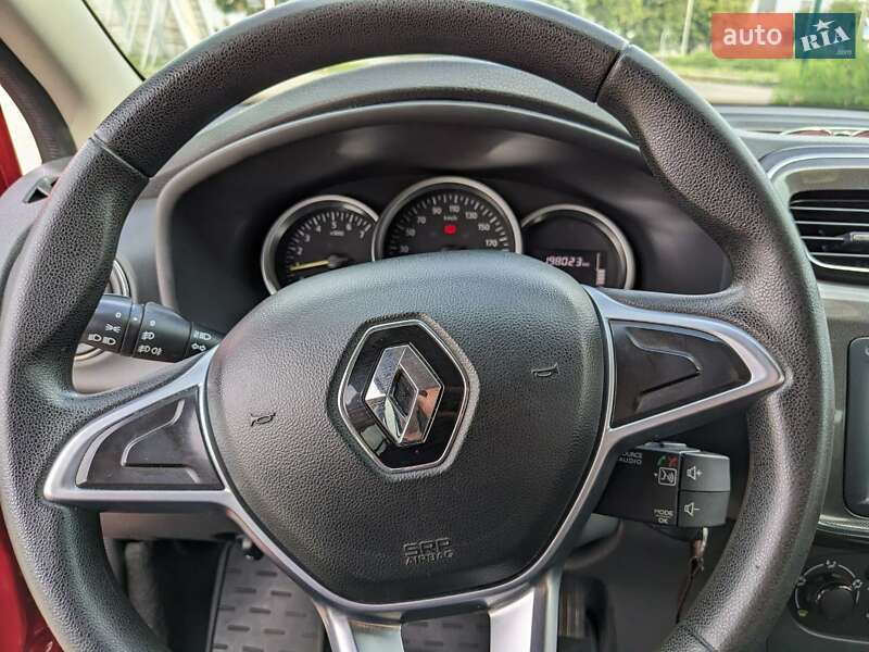 Позашляховик / Кросовер Renault Sandero StepWay 2017 в Мукачевому