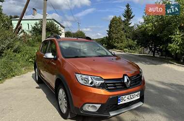 Хетчбек Renault Sandero StepWay 2017 в Львові