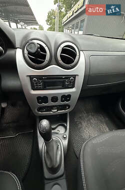 Внедорожник / Кроссовер Renault Sandero StepWay 2012 в 