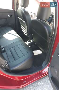 Хэтчбек Renault Sandero StepWay 2020 в 
