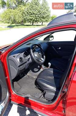 Хэтчбек Renault Sandero StepWay 2020 в 