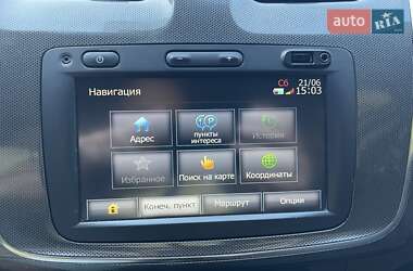 Хэтчбек Renault Sandero StepWay 2018 в 