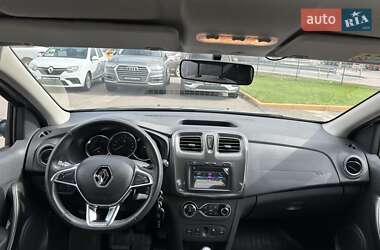 Хэтчбек Renault Sandero StepWay 2020 в 