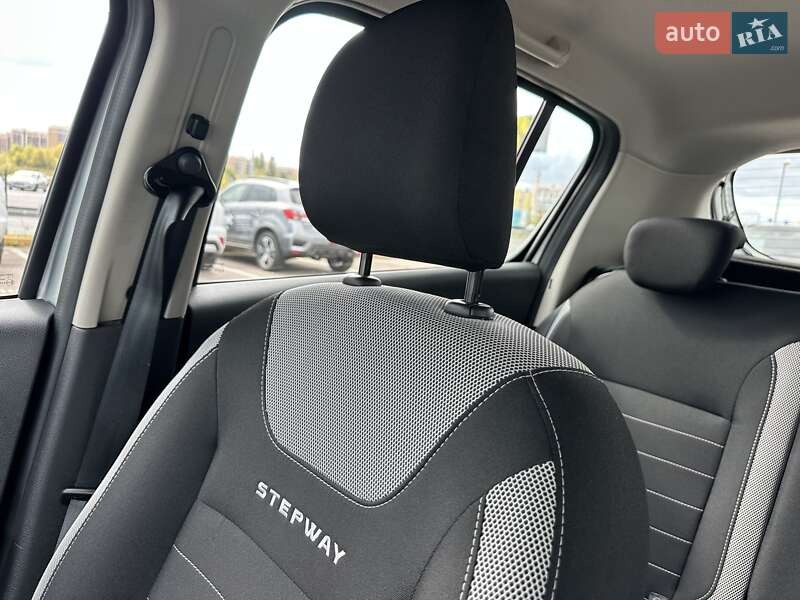 Хетчбек Renault Sandero StepWay 2020 в Києві