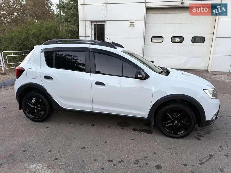 Хэтчбек Renault Sandero StepWay 2019 в Одессе
