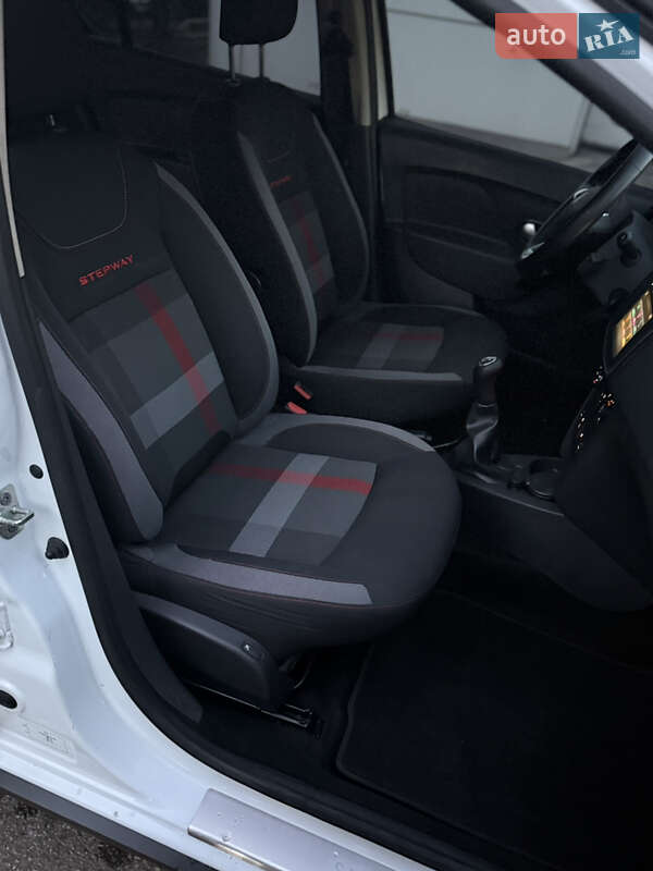 Хэтчбек Renault Sandero StepWay 2019 в Одессе
