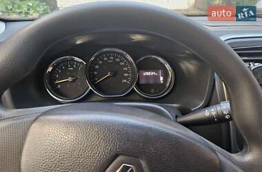 Внедорожник / Кроссовер Renault Sandero StepWay 2013 в 