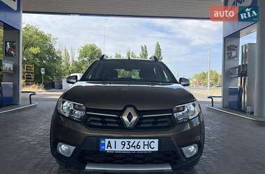 Хэтчбек Renault Sandero StepWay 2017 в 