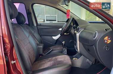 Внедорожник / Кроссовер Renault Sandero StepWay 2013 в 