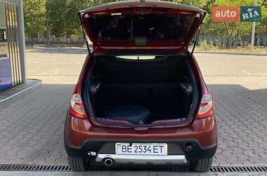 Внедорожник / Кроссовер Renault Sandero StepWay 2013 в 