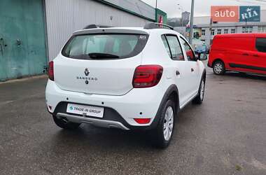 Хэтчбек Renault Sandero StepWay 2021 в 