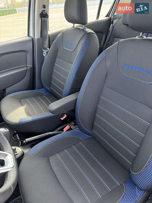 Хэтчбек Renault Sandero StepWay 2020 в Киеве