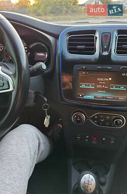 Хэтчбек Renault Sandero StepWay 2020 в 