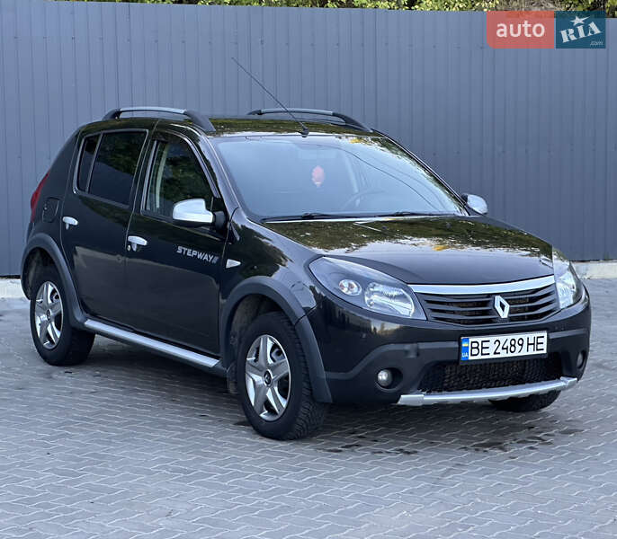 Внедорожник / Кроссовер Renault Sandero StepWay 2012 в Николаеве