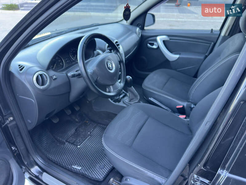 Внедорожник / Кроссовер Renault Sandero StepWay 2012 в Николаеве