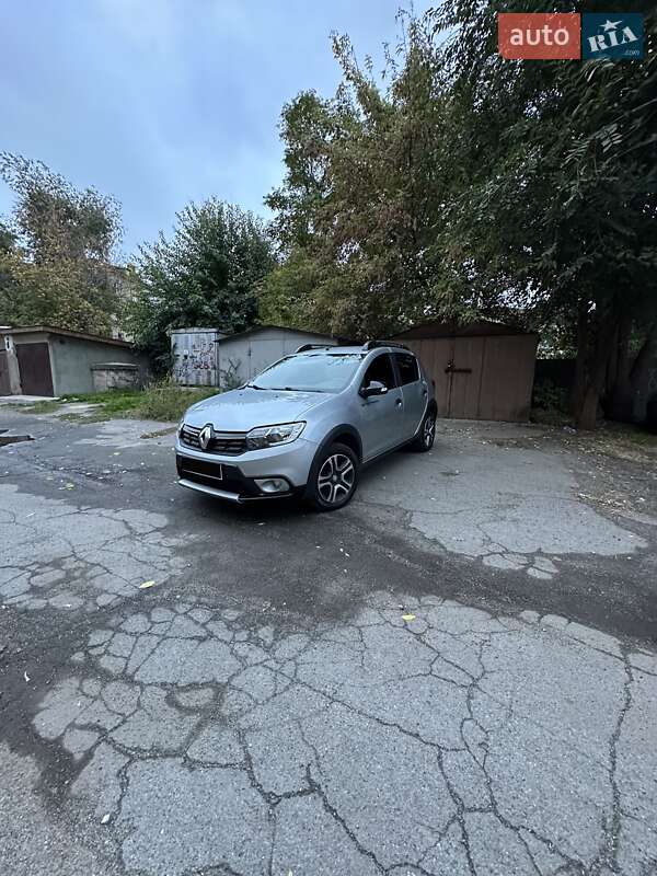 Хэтчбек Renault Sandero StepWay 2021 в Кривом Роге