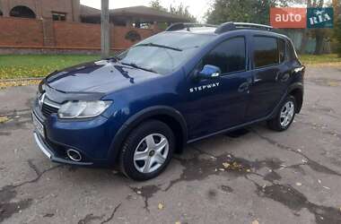 Хетчбек Renault Sandero StepWay 2016 в 