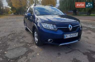 Хетчбек Renault Sandero StepWay 2016 в 