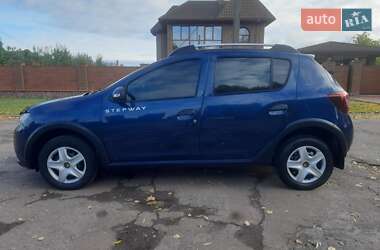 Хетчбек Renault Sandero StepWay 2016 в 