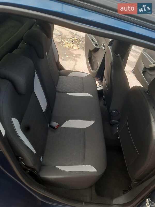 Хэтчбек Renault Sandero StepWay 2016 в Кролевце