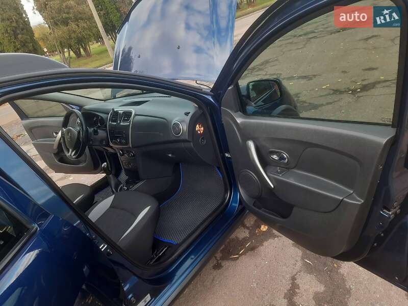 Хэтчбек Renault Sandero StepWay 2016 в Кролевце