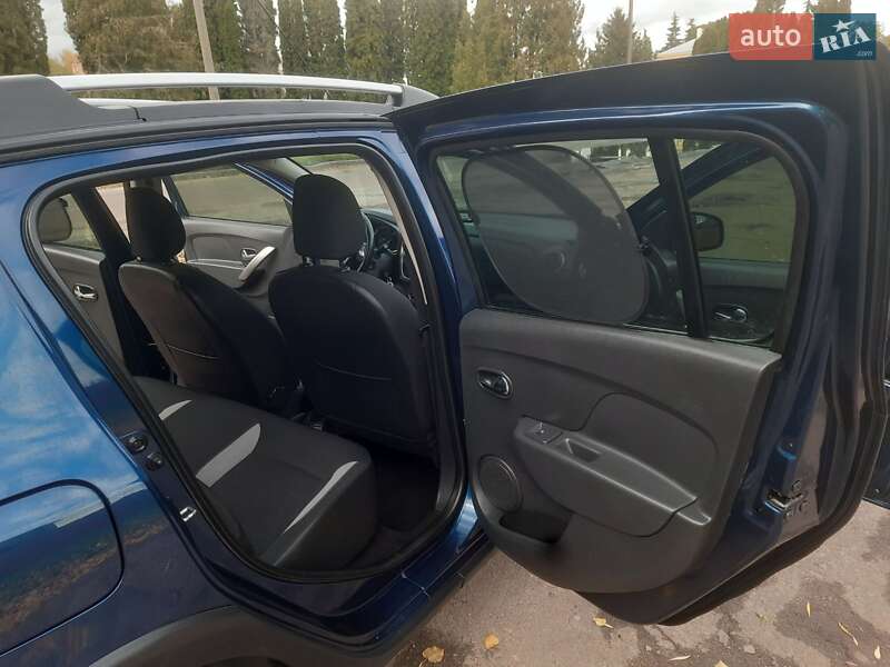 Хэтчбек Renault Sandero StepWay 2016 в Кролевце