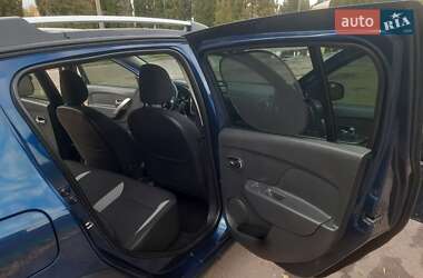 Хетчбек Renault Sandero StepWay 2016 в 