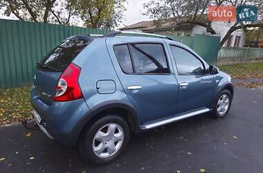 Внедорожник / Кроссовер Renault Sandero StepWay 2012 в 