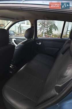 Внедорожник / Кроссовер Renault Sandero StepWay 2012 в 