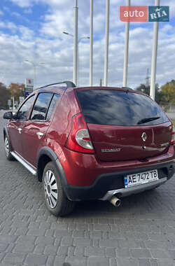 Внедорожник / Кроссовер Renault Sandero StepWay 2011 в 