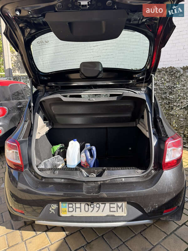 Внедорожник / Кроссовер Renault Sandero StepWay 2013 в Одессе