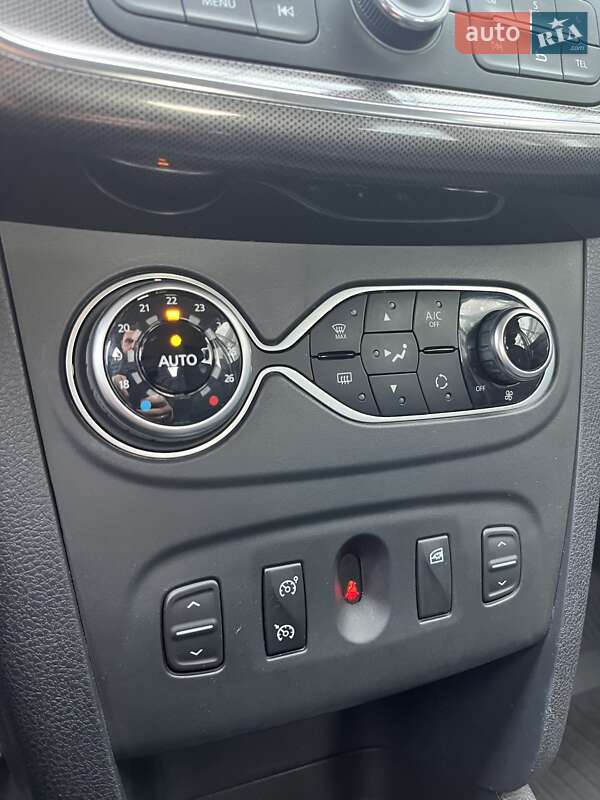 Хэтчбек Renault Sandero StepWay 2020 в Киеве фото 20 Хэтчбек Renault Sandero StepWay 2020 в Киеве