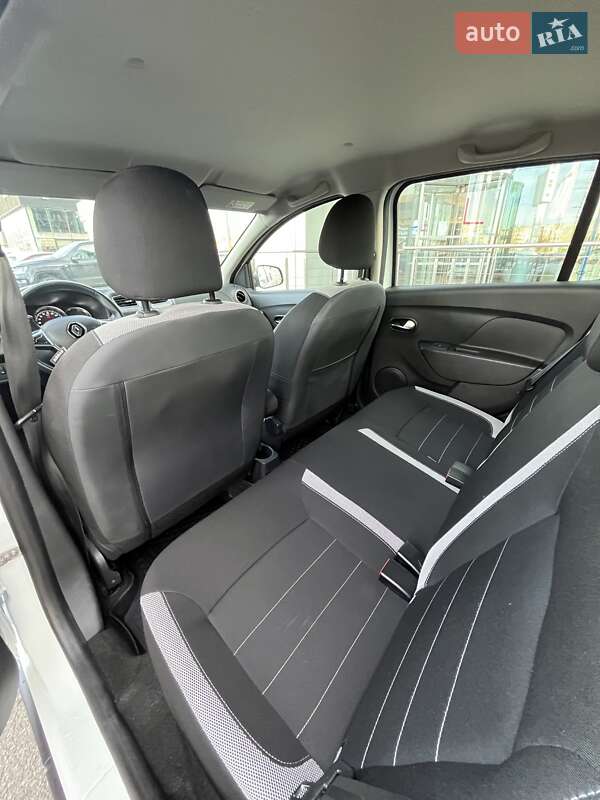 Хэтчбек Renault Sandero StepWay 2021 в Киеве