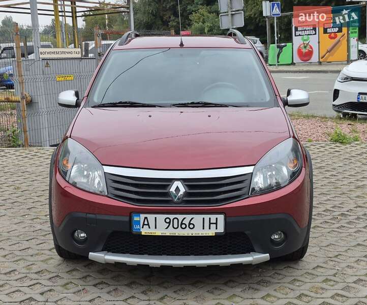 Внедорожник / Кроссовер Renault Sandero StepWay 2012 в Киеве