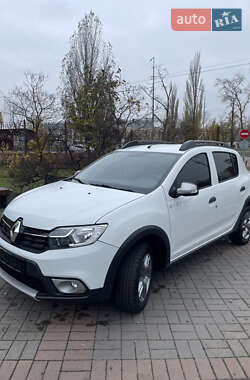 Хэтчбек Renault Sandero StepWay 2021 в Киеве