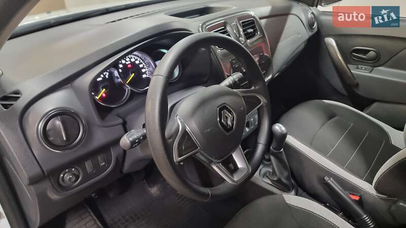 Хэтчбек Renault Sandero StepWay 2020 в Киеве фото 10 Хэтчбек Renault Sandero StepWay 2020 в Киеве