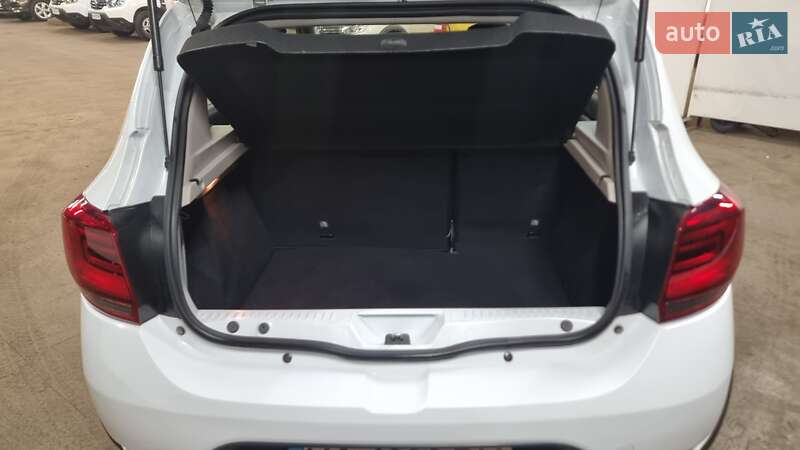 Хэтчбек Renault Sandero StepWay 2020 в Киеве фото 12 Хэтчбек Renault Sandero StepWay 2020 в Киеве