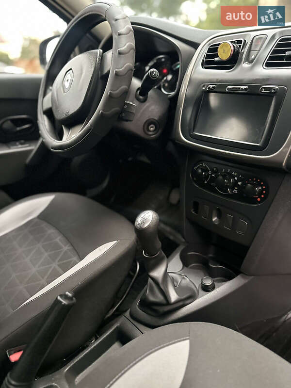 Позашляховик / Кросовер Renault Sandero StepWay 2013 в Кривому Розі фото 12 Позашляховик / Кросовер Renault Sandero StepWay 2013 в Кривому Розі
