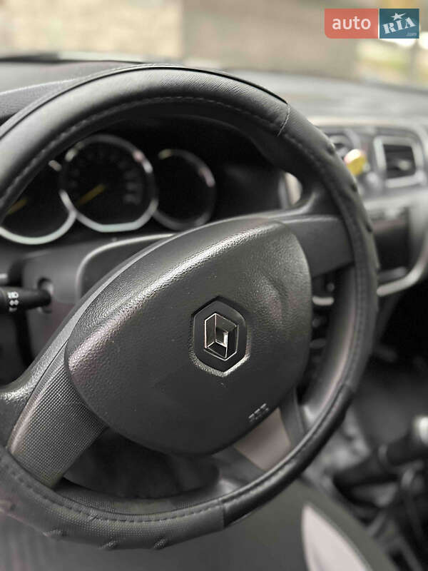 Позашляховик / Кросовер Renault Sandero StepWay 2013 в Кривому Розі фото 22 Позашляховик / Кросовер Renault Sandero StepWay 2013 в Кривому Розі